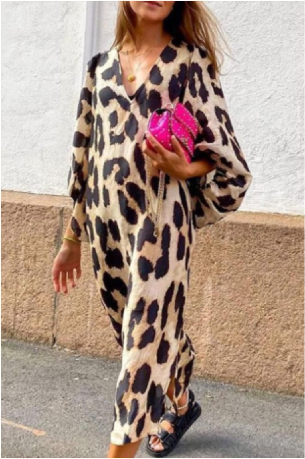 Vestido mujer estampado Animal Print JIRAFA escote pico - Andrade Shop