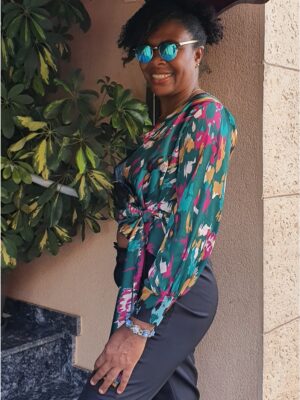 Blusa mujer estampada con nudo